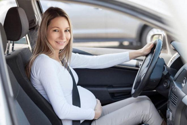 Για τις μετακινήσεις με αυτοκίνητο κατά τη διάρκεια της εγκυμοσύνης 🤰 θυμηθείτε: Οι πίσω…
